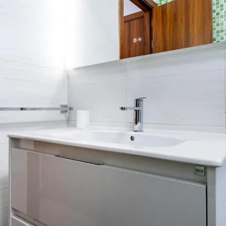 Charming With An Excellent Location Апартаменты