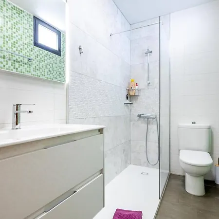Апартаменты Charming With An Excellent Location *